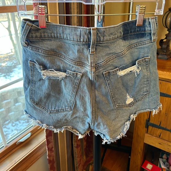Abercrombie & Fitch high rise mom short size 25 - Picture 5 of 9